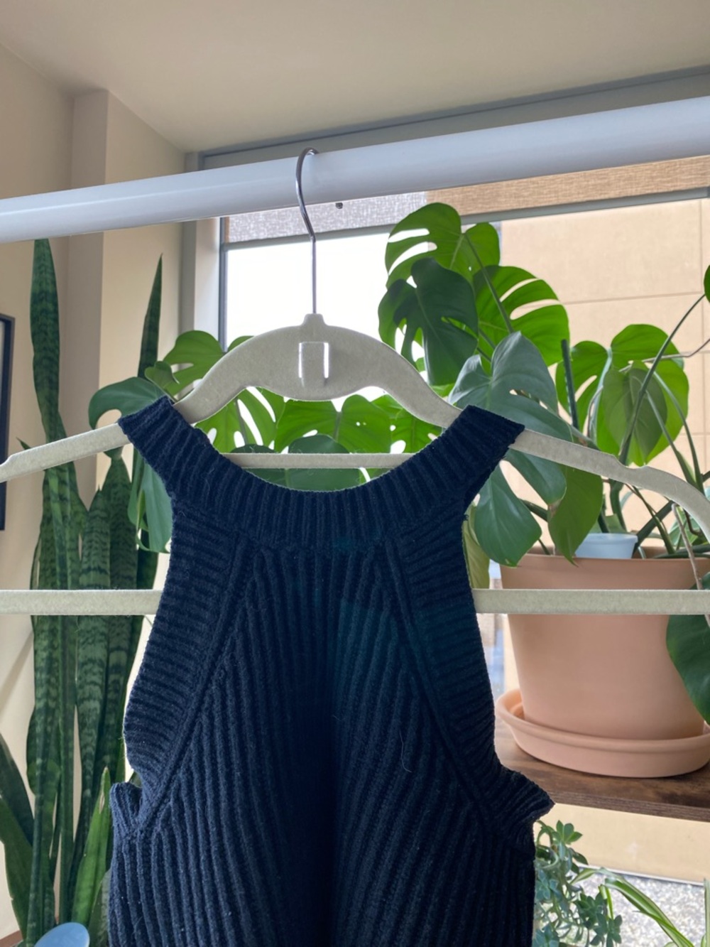 Knit and Cropped Tank Top